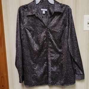 Free! Silver animal print dress shirt szL
